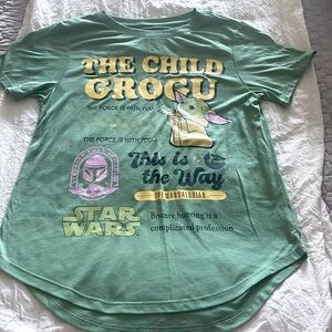 Star wars baby GROGU  T-shirt size M (7-9)